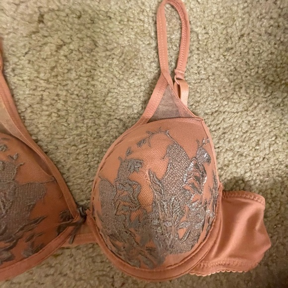 Push Up Bra 🌧 - Picture 4 of 12